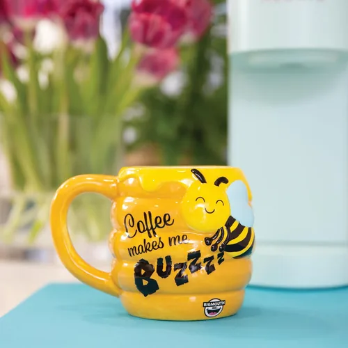 Vista 2 de BigMouth Inc Buzz-presso - Taza de café divertida en forma de panal - Lindas tazas para mujeres, hombres y niños - Regalos geniales para adultos