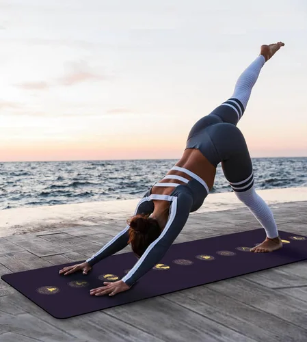 Vista 6 de Tapete de yoga antideslizante TPE, tapete de entrenamiento para hombres y mujeres, tapete de entrenamiento grueso con correa de transporte, tapetes