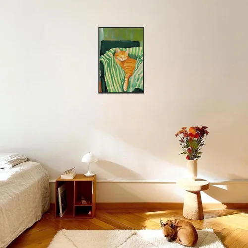 Vista 5 de Divertido póster de gato dormido vintage en el sofá, arte de pared de animales durmiendo, arte de pared contemporáneo de gato verde esmeralda