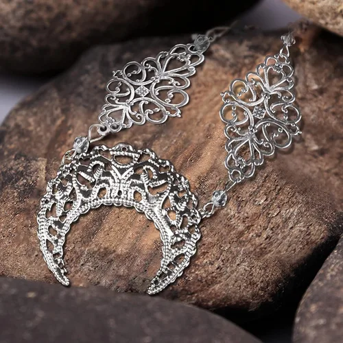 Vista 3 de MJartoria Collar de pentagrama de luna con diadema de cristal de pentáculo collar de chakra con dije collares de varias capas para mujer conjunto
