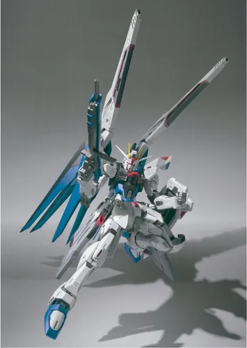 Vista 3 de Bandai Freedom Gundam "Gundam Seed" - Construcción de metal