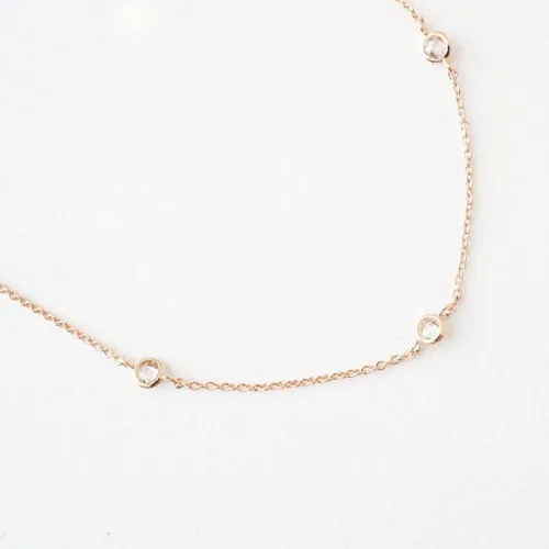 Vista 6 de HONEYCAT - Collar de trio con bisel de cristal pequeño en oro, oro rosa o plata joyería minimalista y delicada