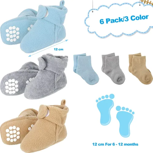 Vista 2 de 3 pares de botines unisex de forro polar con 3 pares de calcetines para bebés