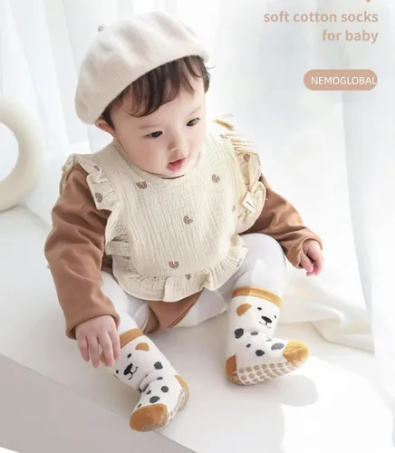 Vista 2 de Calcetines de bebé antideslizantes para niños pequeños, calcetines cálidos gruesos antideslizantes para niñas y niños recién nacidos, 5 pares
