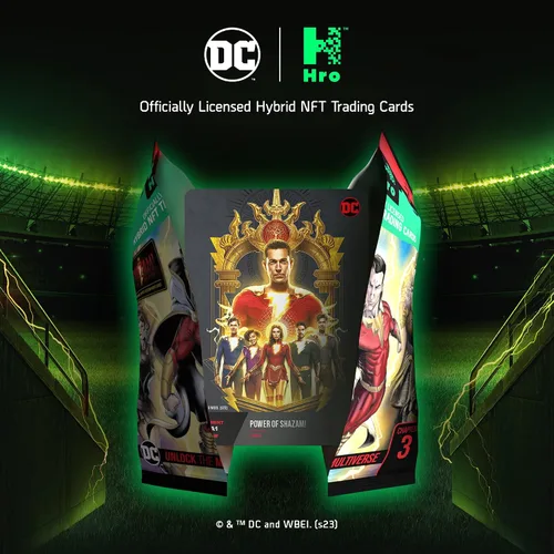 Vista 3 de DC HRO Capítulo 3: paquete de 4 cajas de refuerzo premium, 29 tarjetas comerciales digitales híbridas