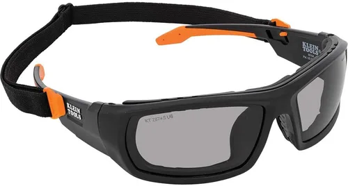 Vista 16 de Klein Tools 60538 Gafas de Seguridad con Junta, Equipo de Protección Individual Protector de Ojos Profesional, Marco Completo, Resistente a
