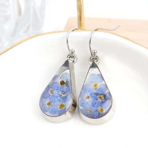 Vista 4 de JeanBeau - Aretes de flores prensadas hechos a mano para mujeres, adolescentes y niñas, flores secas de resina única, plata de ley, lágrima