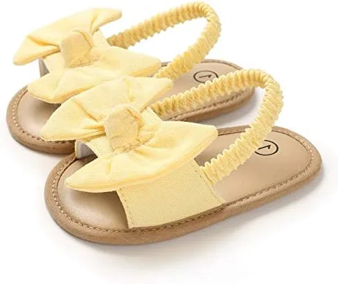 Vista 6 de COSANKIM Sandalias de verano para bebés y niñas con suela suave de flores para recién nacidos, zapatos de vestir para cuna