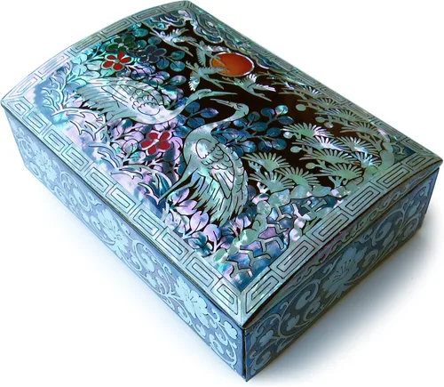 Vista 2 de MADDesign Mother of Pearl Caja de joyería Baratija Diseño de grúas de concha de mar Negro Púrpura