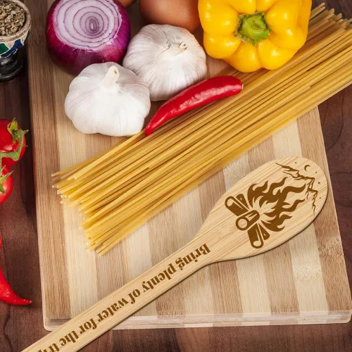Vista 7 de GLOBLELAND Juego de 6 cucharas de cocina de bambú para acampar, juego de cucharas de cocina grabadas de madera, espátula de bambú para mujeres