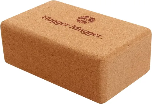 Vista 2 de Hugger Mugger Bloque de yoga de corcho: textura naturalmente adherente, duradero, hecho de corcho renovable, bordes redondeados para mayor