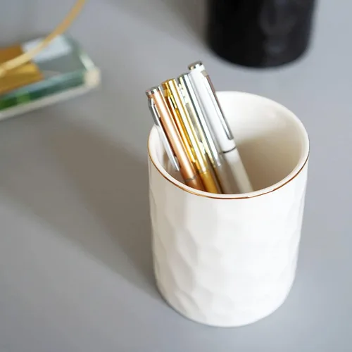 Vista 4 de HANKOR - Soporte para bolígrafos de cerámica, taza para lápices para escritorio, organizador para brochas de maquillaje para oficina y hogar, blanco