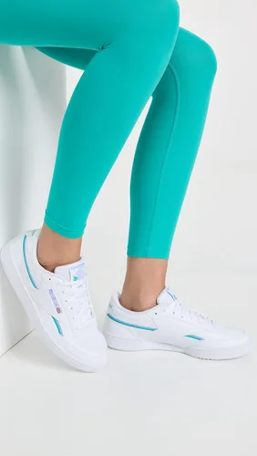 Vista 3 de Reebok Women's Club C Walking Shoe