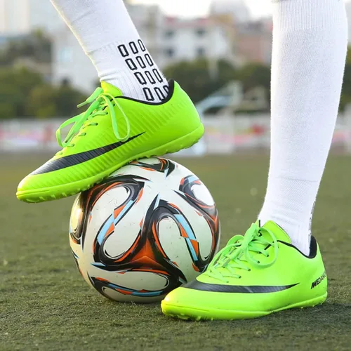 Vista 7 de WCCICSS Zapatos de fútbol para hombre con tacos de césped TF atléticos de fútbol para exteriores e interiores