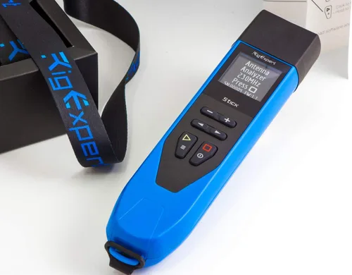 Vista 2 de RigExpert Stick 230 analizador de antena de tamaño de bolsillo para 100kHz - 230MHz
