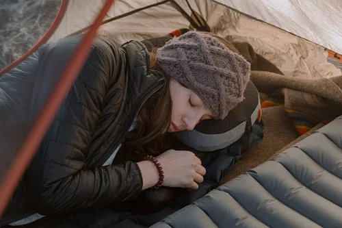 Vista 9 de TREKOLOGY Almohada de camping con funda extraíble, almohada inflable para mochileros, almohadas inflables ultraligeras para dormir almohada compacta