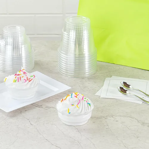 Vista 7 de Restaurantware -RW Base 3.5 oz - Vasos de helado de 3.5 onzas, 50 tazas de parfait desechables - Taza de postre de plástico transparente, elegante