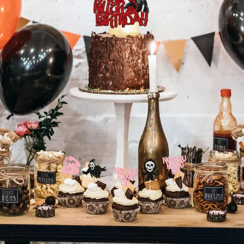 Vista 7 de Gyufise 24 piezas de decoración de cupcakes de película de terror con purpurina para teléfono con purpurina para teléfono sin que cuelgues asesino