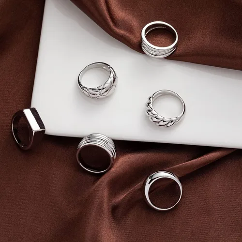 Vista 5 de WFYOU Juego de 6 anillos gruesos chapados en oro de 18 quilates para mujeres y niñas, con sello trenzado trenzado de oro grueso, anillo