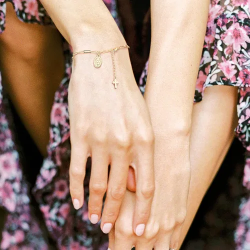 Vista 3 de Delicada pulsera de cadena ovalada de oro de 18 quilates con eslabones ajustables, hecha a mano para mujer, pulsera de cadena de clip para mujer