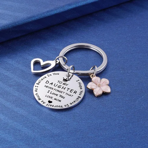 Vista 4 de Llavero con texto en inglés "To My Daughter", regalo de graduación inspiradora para hijas de mamá, dulce 16, 18 y 21 cumpleaños, llavero con texto