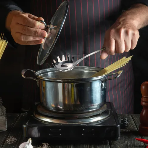 Vista 8 de Cabilock Servidor de cuchara de espagueti de acero inoxidable con mango cómodo, práctica cuchara de servir de fideos para albóndigas de pasta y más