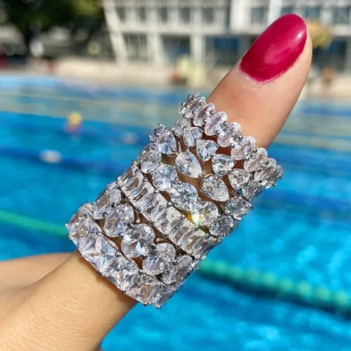 Vista 2 de Fashion Luxury Charm Baguette Cz Zirconia Crystal Eternity Band Wedding Engagement Finger Rings For Women Party Jewelry