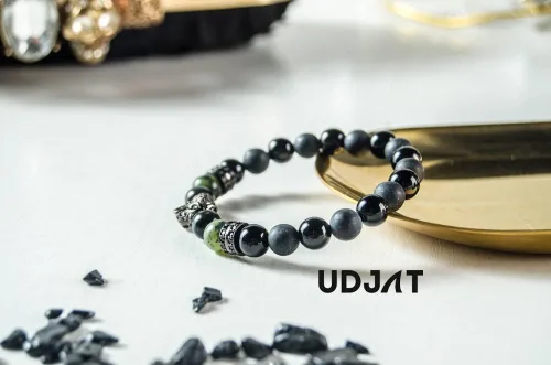 Vista 5 de Udjat Pulsera de cabeza de leopardo de pantera negra de la suerte, jade elástico hecho a mano, pulseras de chakras para mujer, pulsera de jade