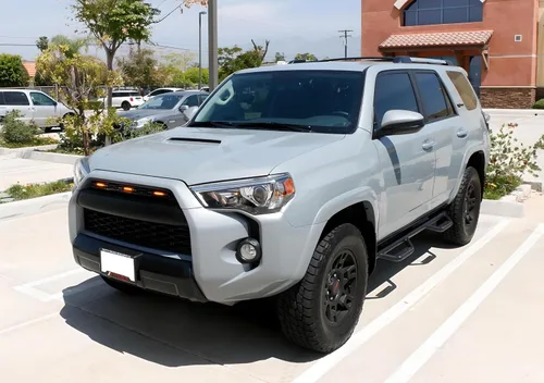 Vista 6 de iJDMTOY 3 luces de marcador LED ámbar con lente ámbar para rejilla central, compatibles con Toyota 2014 en adelante 4Runner o 2012 en adelante