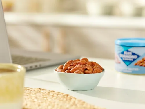 Vista 3 de Blue Diamond Almendras ligeramente saladas (paquete de 4)