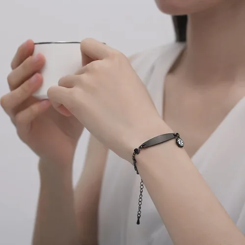 Vista 3 de mnmoom Pulseras de alerta médica de corazón de moda para mujeres alérgicas a la pulsera de penicilina 6.5-8 pulgadas ajustable