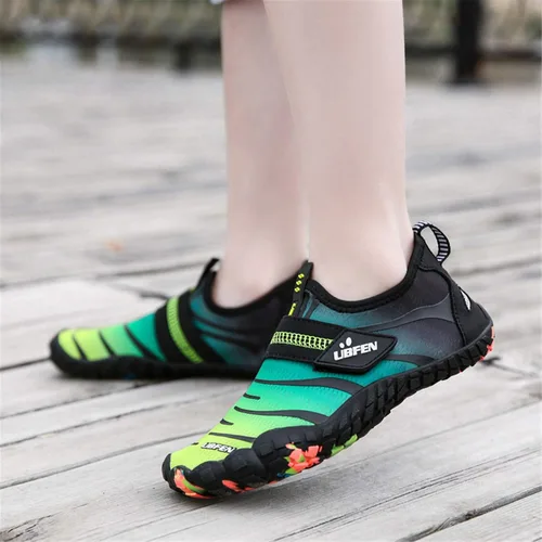 Vista 5 de UBFEN - Zapatos para el agua para niños y niñas, acuáticos y livianos, de secado rápido para ir a la playa, practicar deportes y natación, es como