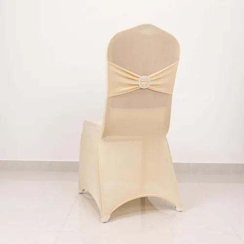 Vista 4 de Efavormart - Funda para silla de banquete de elastano beige con banda de hebilla de diamantes de imitación plateados, funda elástica para silla