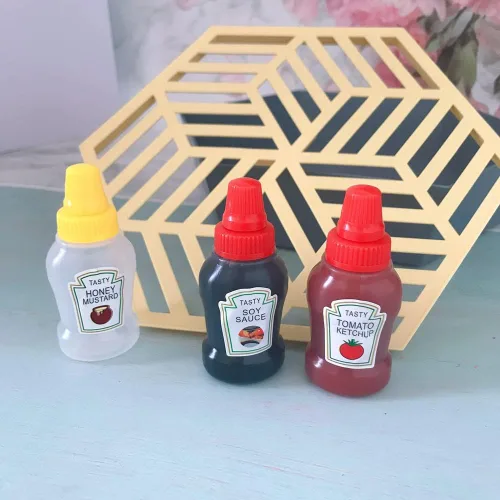 Vista 8 de 8 mini botellas exprimibles de condimentos de 0.8 fl oz de miel, salsa de tomate, salsa, aderezo de ensalada, recipientes exprimibles de plástico