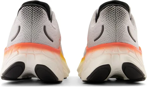 Vista 7 de New Balance Fresh Foam X More V4 - Tenis para correr para hombre Aluminio Gris/Neón Libélula/Caléndula Caliente