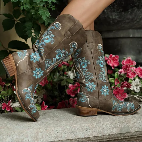 Vista 3 de IUV Botas vaqueras para mujer, botas occidentales de media pantorrilla, pestañas sin cierre, botas puntiagudas