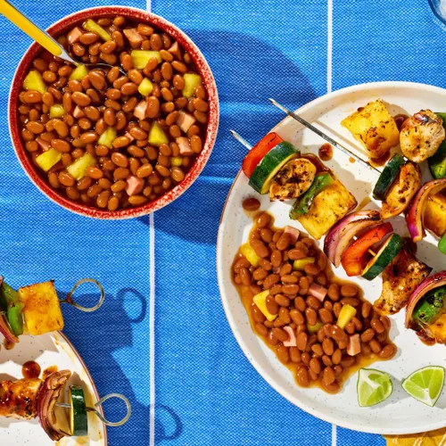 Vista 4 de BUSH'S BEST Frijoles horneados con azúcar moreno y hickory enlatados de 16 onzas, fuente de proteína y fibra a base de plantas, sin gluten