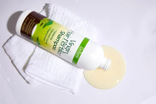 Vista 2 de Champú fertilizador para pelo virgen