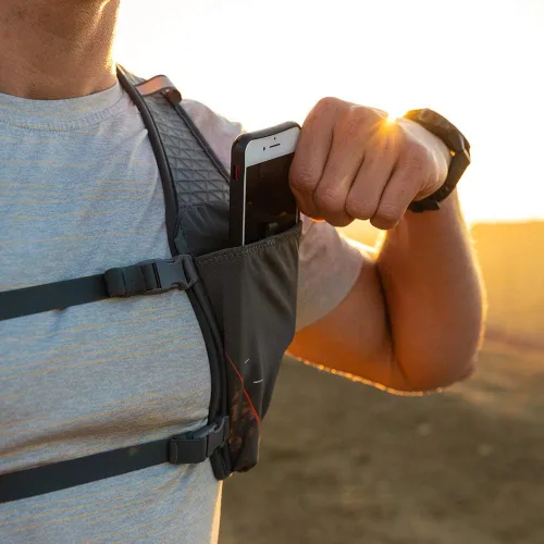 Vista 8 de Nathan TrailMix 7L Running Vest for Men & Women, Hydration Vest w/ 2L Bladder Hydration Pack, Water Backpack for Hiking, Running, Walking, Marathon