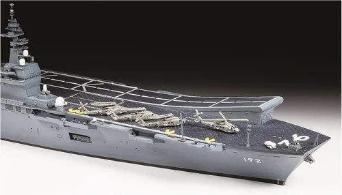 Vista 6 de Tamiya 1 700 Portaaviones DDV192 Ibuki