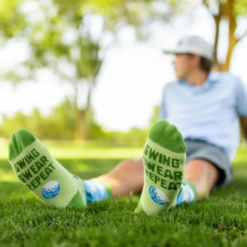 Vista 7 de Lavley Novelty Golf Socks - Funny Golf Gifts Stocking Stuffers for Men and Women