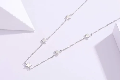 Vista 2 de SOULMEET - Gargantilla de plata de ley minimalista con estrellas delgadas y chapado en oro
