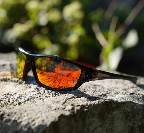 Vista 3 de FEISEDY Gafas de sol deportivas polarizadas clásicas para hombre, conducción nocturna, lentes amarillas, ciclismo, pesca, conducción, B2674