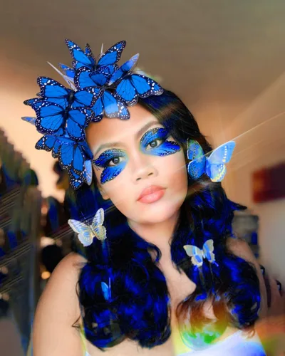 Vista 2 de Zivyes - Fascinador de mariposa para mujer - Diadema de fiesta del té, estilo Alicia en el país de las maravillas, sombrero para Kentucky Derby