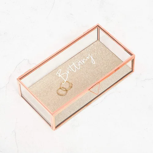 Vista 3 de WEDDINGSTAR Organizador de joyero de cristal rectangular grande personalizado Bordes de oro rosa - Fuente de guión