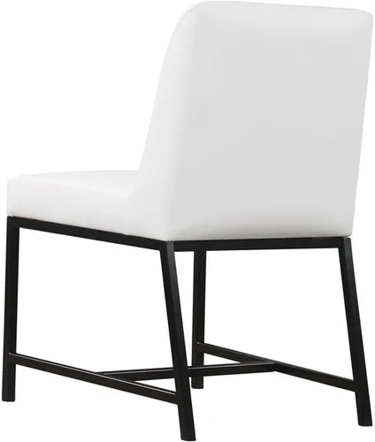 Vista 6 de Meridian Furniture Bryce Collection Modern - Silla de comedor tapizada de piel sintética contemporánea con patas de metal negro mate, juego de 2