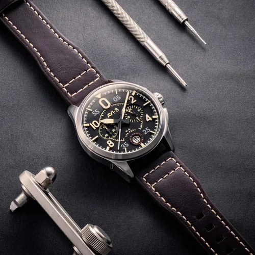 Vista 4 de AVI-8 Spitfire AV-4089-01 Lock Midnight Oak Reloj cronógrafo japonés de cuarzo meca Acero inoxidablemarrónnegro, plateado, Cronógrafo
