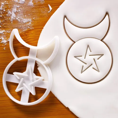 Vista 3 de Juego de 2 cortadores de galletas - Triple Diosa y Dios cornudo, 2 piezas - Bakerlogy
