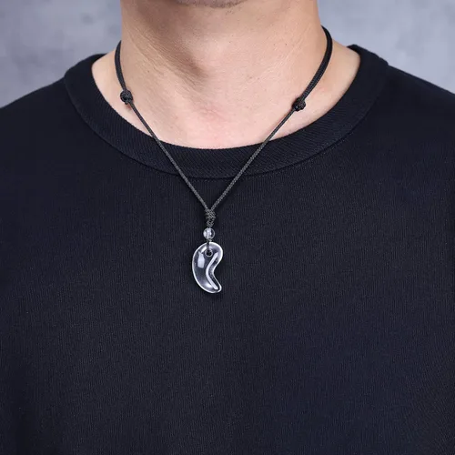 Vista 3 de Collar con dije Amorwing, de tres tesoros sagrados, magatama