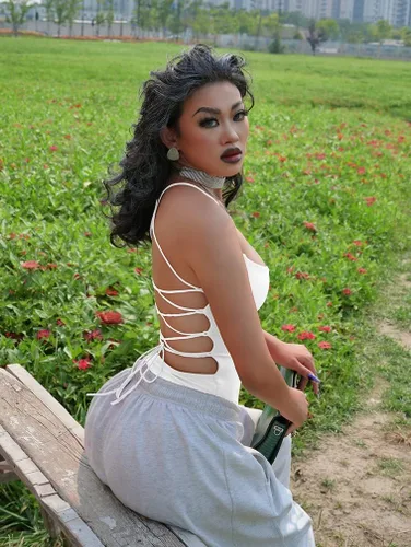 Vista 2 de YMDUCH Body sexy sin mangas con tirantes cruzados y espalda descubierta para mujer